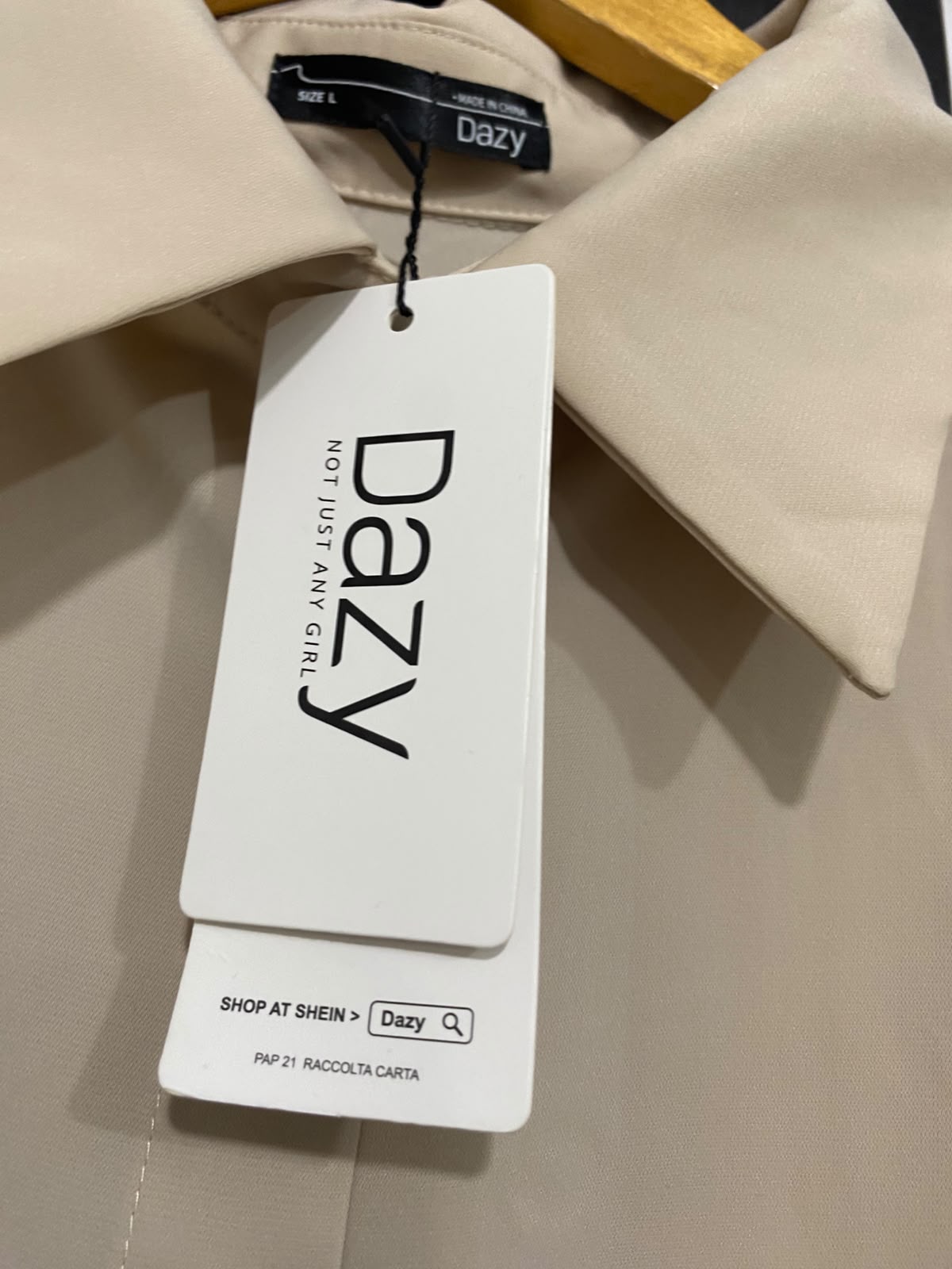 DAZY |L| BUST 24| A69|  BEIGE OVERSIZED BUTTON-DOWN SHIRT