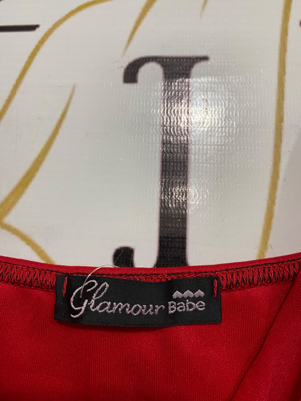 GLAMOUR BABE |XS| BUST 15| A69| RED V-NECK CROSSOVER STRAPPY CROP TOP