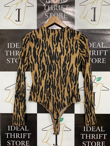 H&M |S| BUST 15| A69| TAN & BLACK TIGER PRINT LONG-SLEEVE BODYSUIT