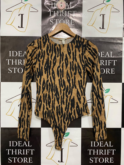 H&M |S| BUST 15| A69| TAN & BLACK TIGER PRINT LONG-SLEEVE BODYSUIT