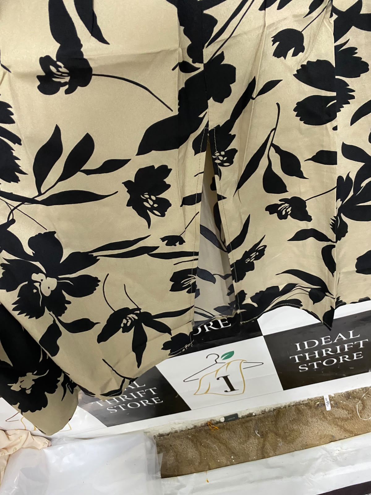 SHEIN |M| BUST 20| A69| BEIGE & BLACK FLORAL WRAP MIDI DRESS