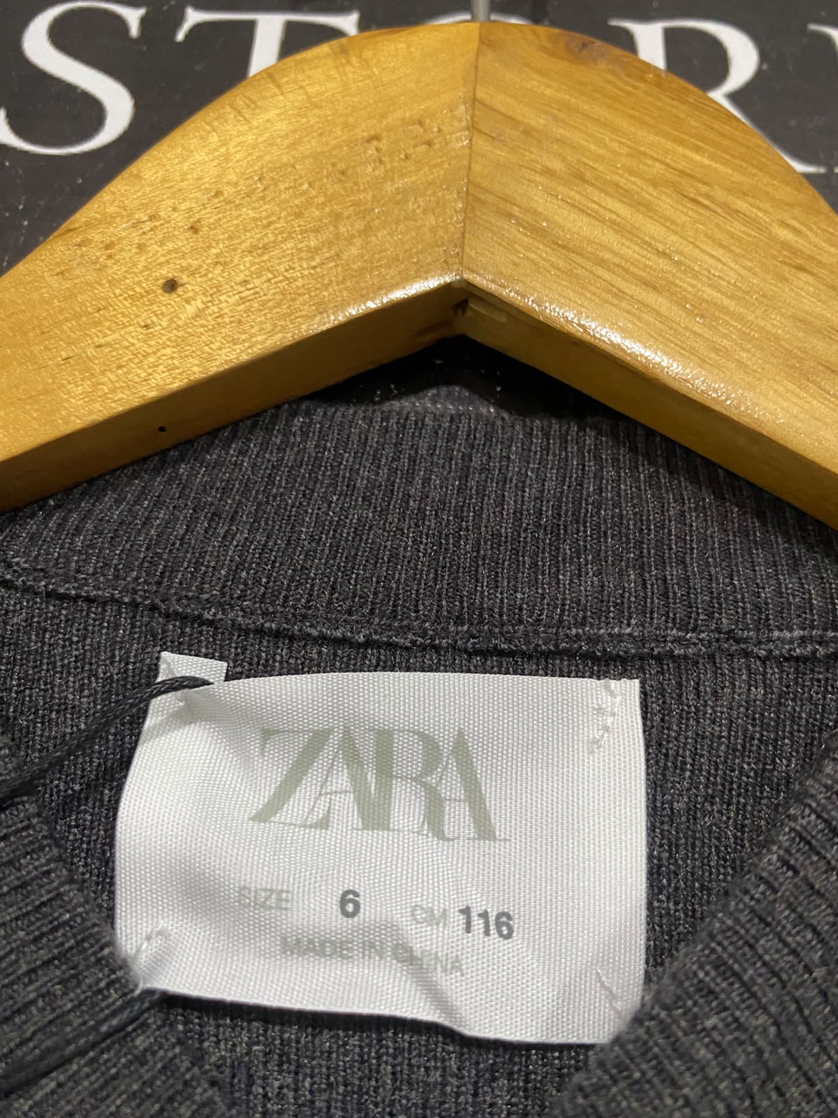ZARA |S| BUST 15| A70| CHARCOAL GREY MOCK-NECK 3/4 SLEEVE KNIT TOP