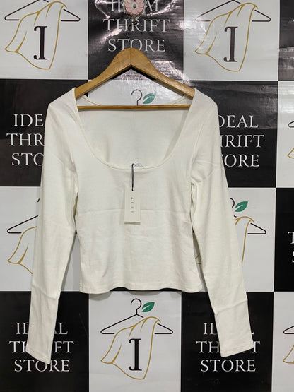 AÉRÉ |S| BUST 16| A70| WHITE SCOOP-NECK LONG-SLEEVE KNIT TOP