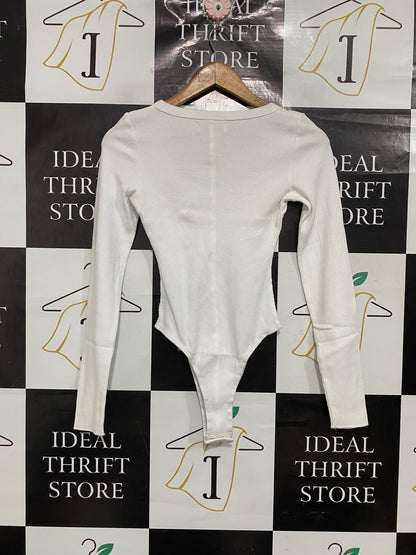 NUDE LUCY |S| BUST 13| A70| WHITE SCOOP-NECK RIBBED LONG-SLEEVE BODYSUIT
