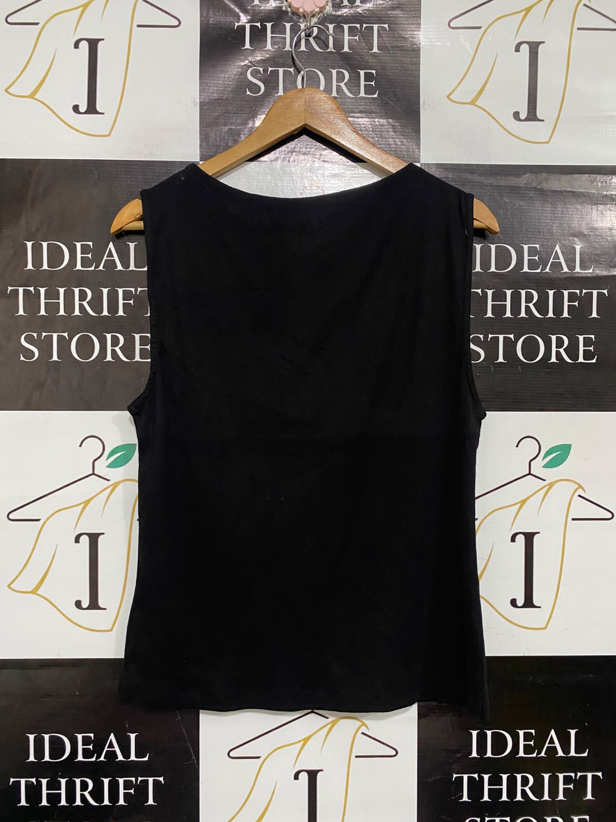TARGET WOMAN |M| BUST 17| A70| BLACK BOAT-NECK RIBBED SLEEVELESS TANK TOP