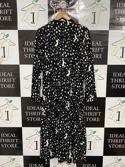 GEORGE |M| BUST 18 | A70|  BLACK & WHITE PRINTED HIGH-NECK MIDI DRESS