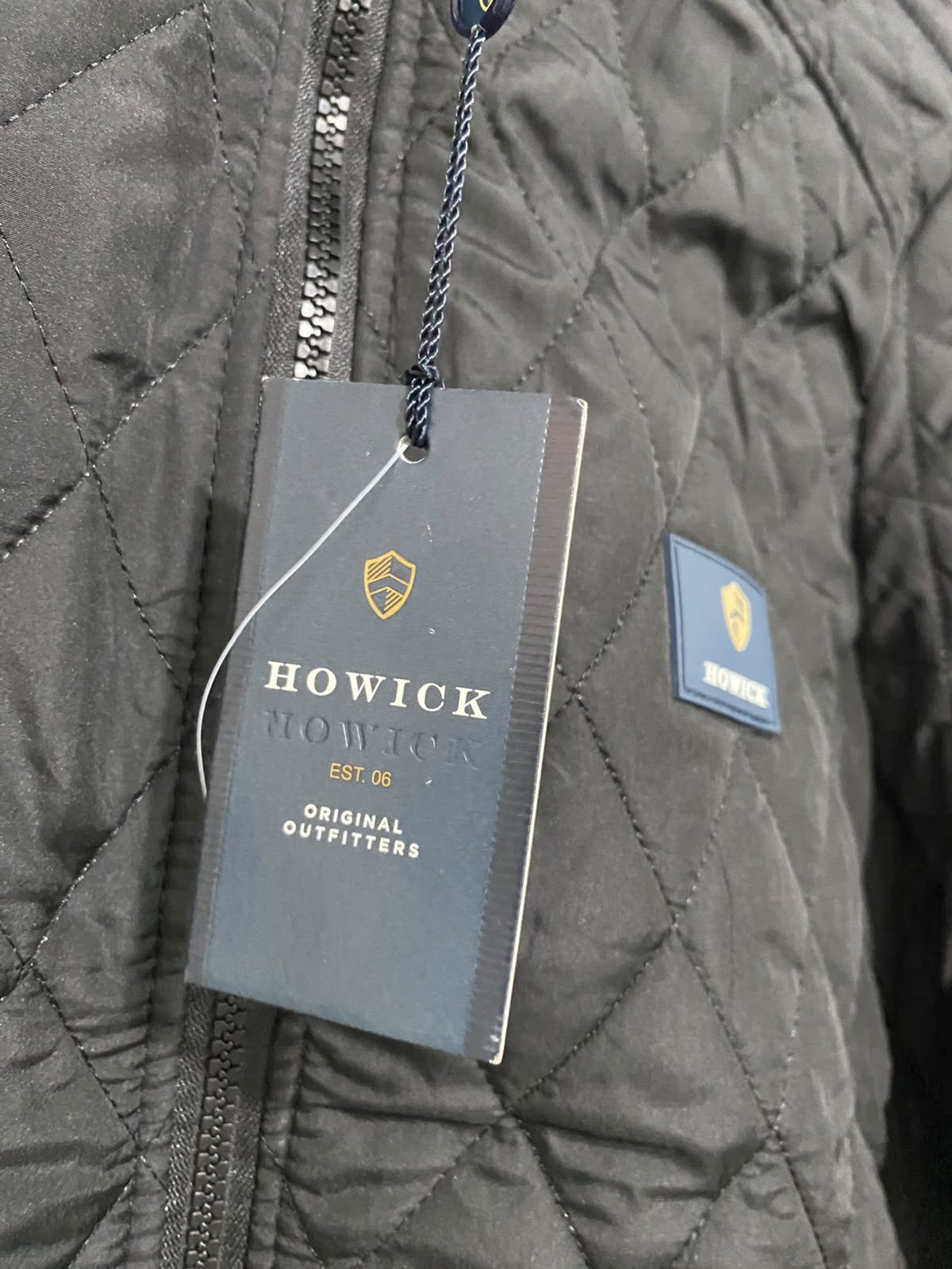 HOWICK  | M| BUST 19 | A70| BLACK QUILTED STAND-COLLAR WINTER JACKET