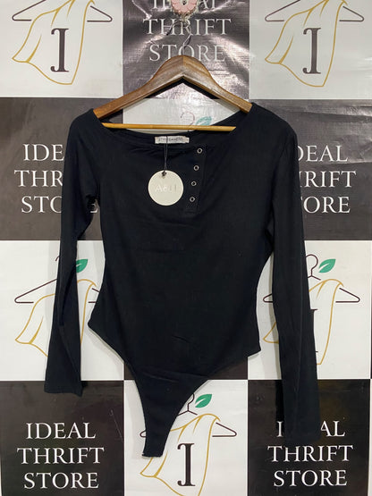 ATMOS&HERE  | M| BUST 17 | A70| BLACK RIBBED HENLEY LONG-SLEEVE BODYSUIT