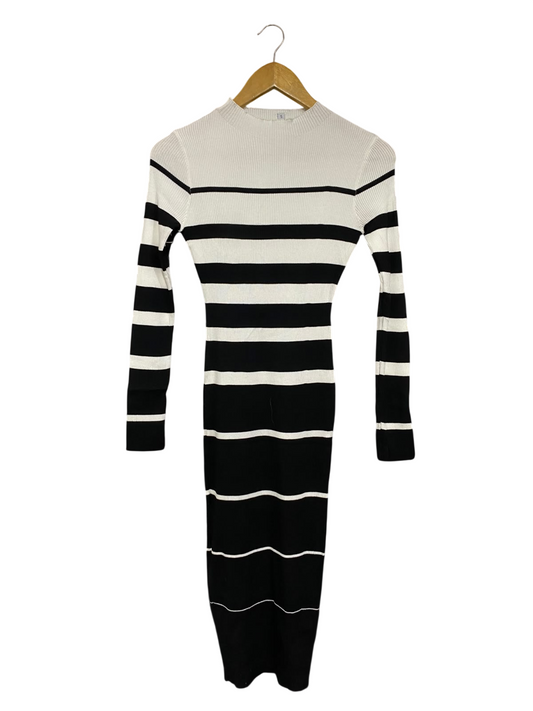 |S | BUST 14 | A71 | HIGH-STREET BLACK AND WHITE STRIPED MOCK-NECK KNIT DRESS