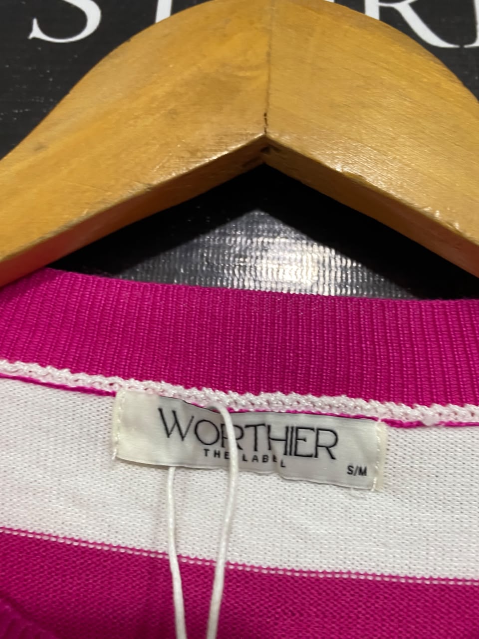 WORTHIER THE LABEL |S/M | BUST 21  |A71 |  PINK & WHITE STRIPED KNIT SWEATER