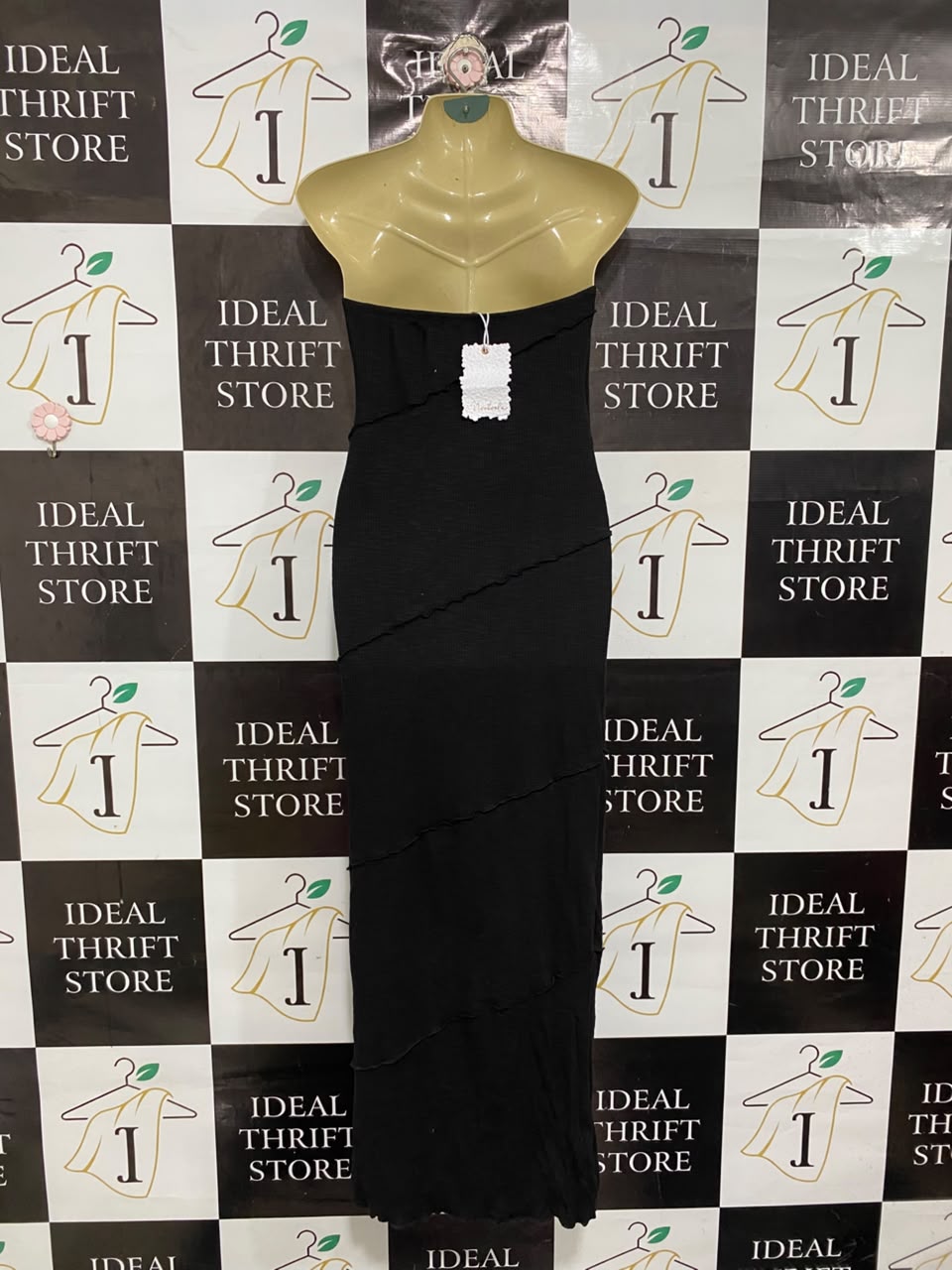 MOOLOOLA |S | BUST 15 |A71 |  BLACK STRAPLESS LETTUCE-TRIM TUBE DRESS