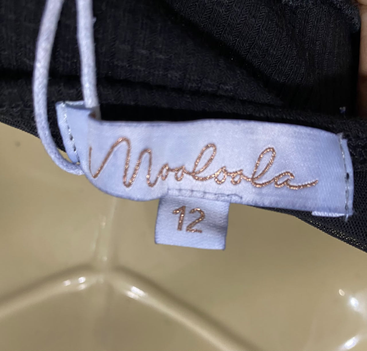 MOOLOOLA |S | BUST 15 |A71 |  BLACK STRAPLESS LETTUCE-TRIM TUBE DRESS