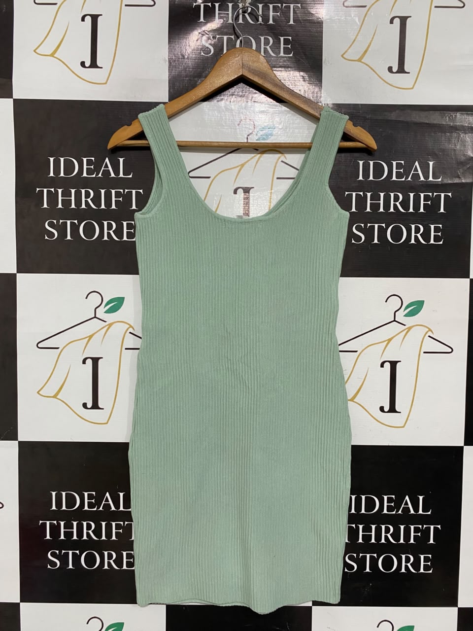 SUPRÉ |M | BUST 14 |A71 |  SAGE GREEN RIBBED SCOOP-NECK MINI DRESS