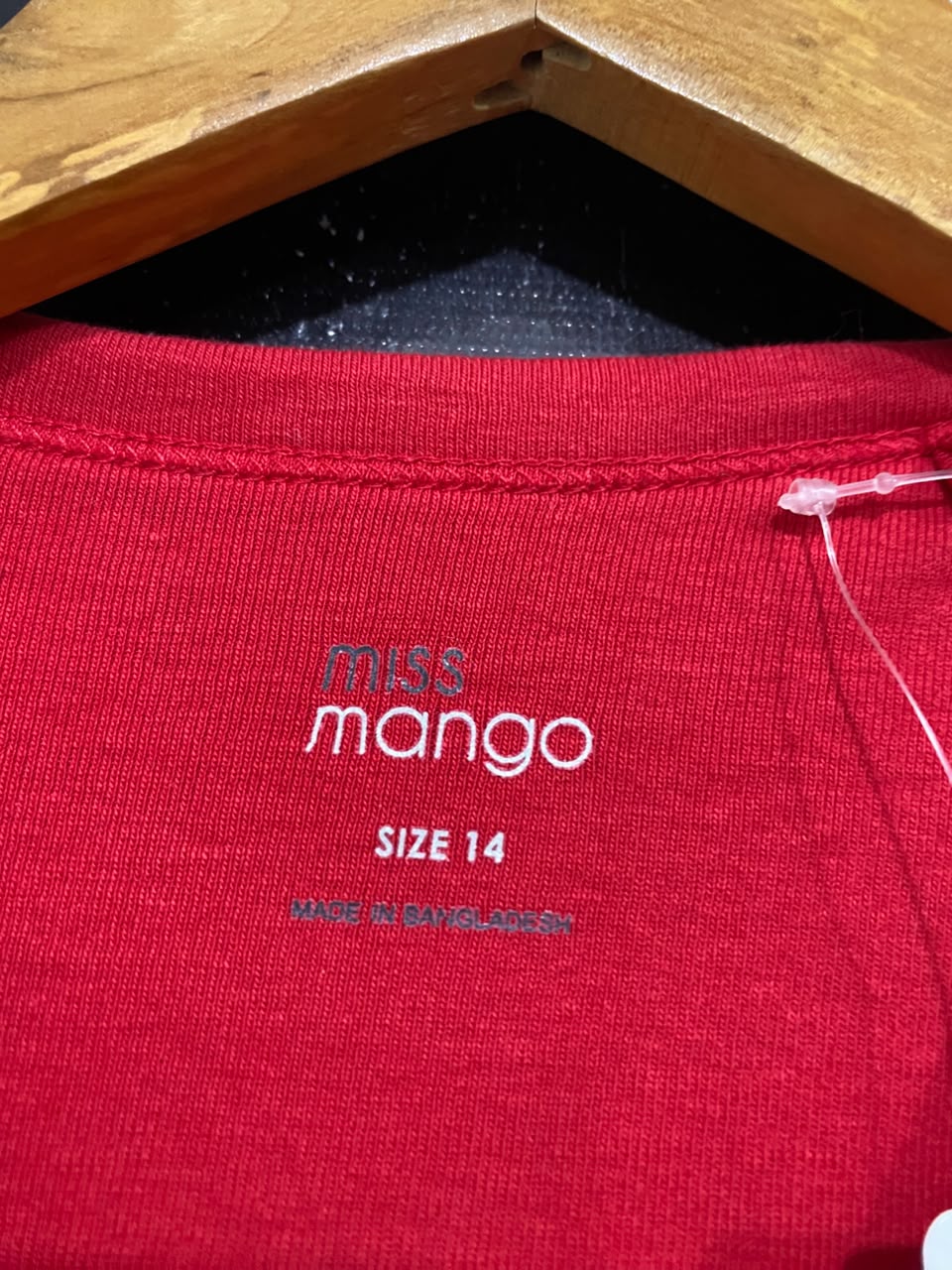 MISS MANGO |S | BUST 15 |A71 |  RED CREW NECK TEE