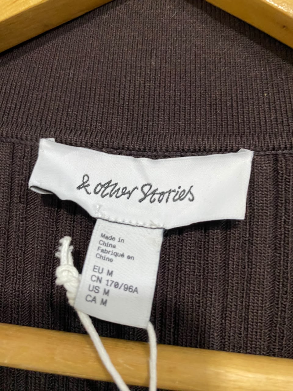 & OTHER STORIES  |M | BUST 16 |A71 | BROWN RIBBED COLLARED LONG-SLEEVE TOP