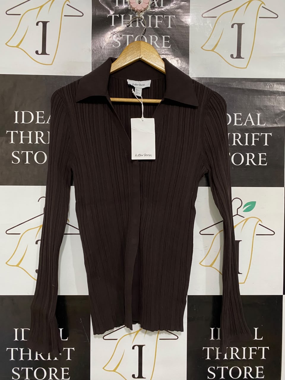 & OTHER STORIES  |M | BUST 16 |A71 | BROWN RIBBED COLLARED LONG-SLEEVE TOP