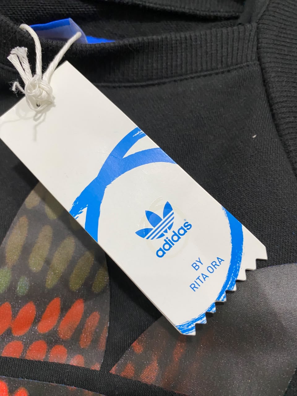 ADIDAS  |M | BUST 18 |A71 |  RITA ORA BLACK ASYMMETRIC CUTOUT CROP SWEATSHIRT
