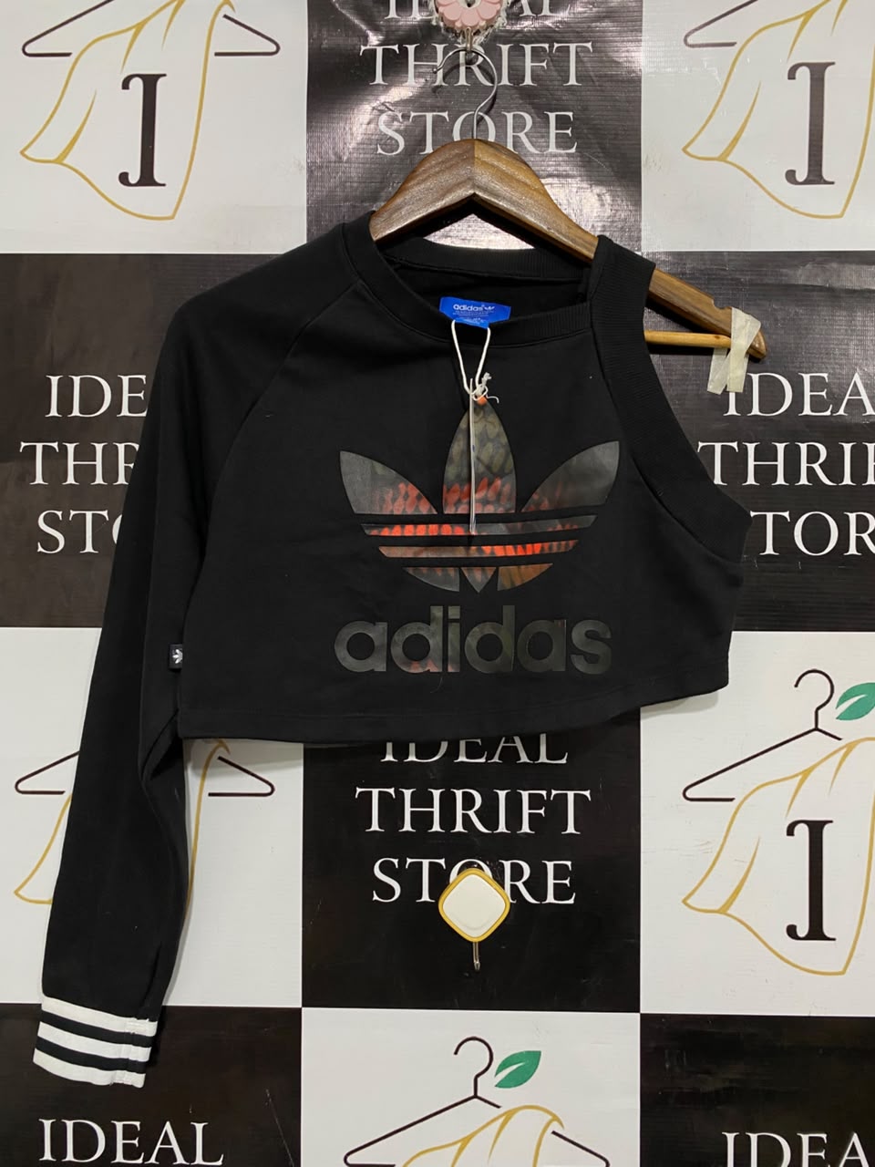 ADIDAS  |M | BUST 18 |A71 |  RITA ORA BLACK ASYMMETRIC CUTOUT CROP SWEATSHIRT