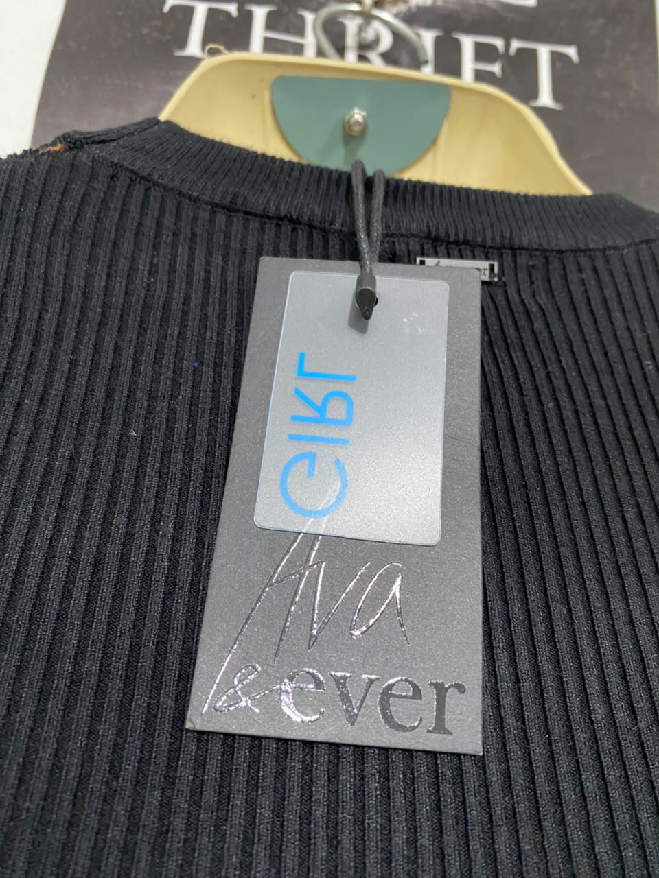 AVA & EVER  |XS | BUST 11 |A71 | BLACK RIBBED CREW-NECK CROPPED LONG-SLEEVE TOP