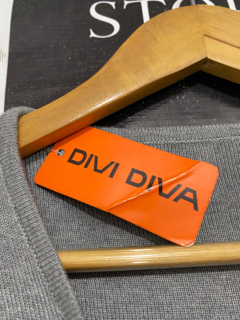 DIVI DIVA |S | BUST 13 |A71 |  GREY LACE-UP FRONT KNIT MIDI DRESS