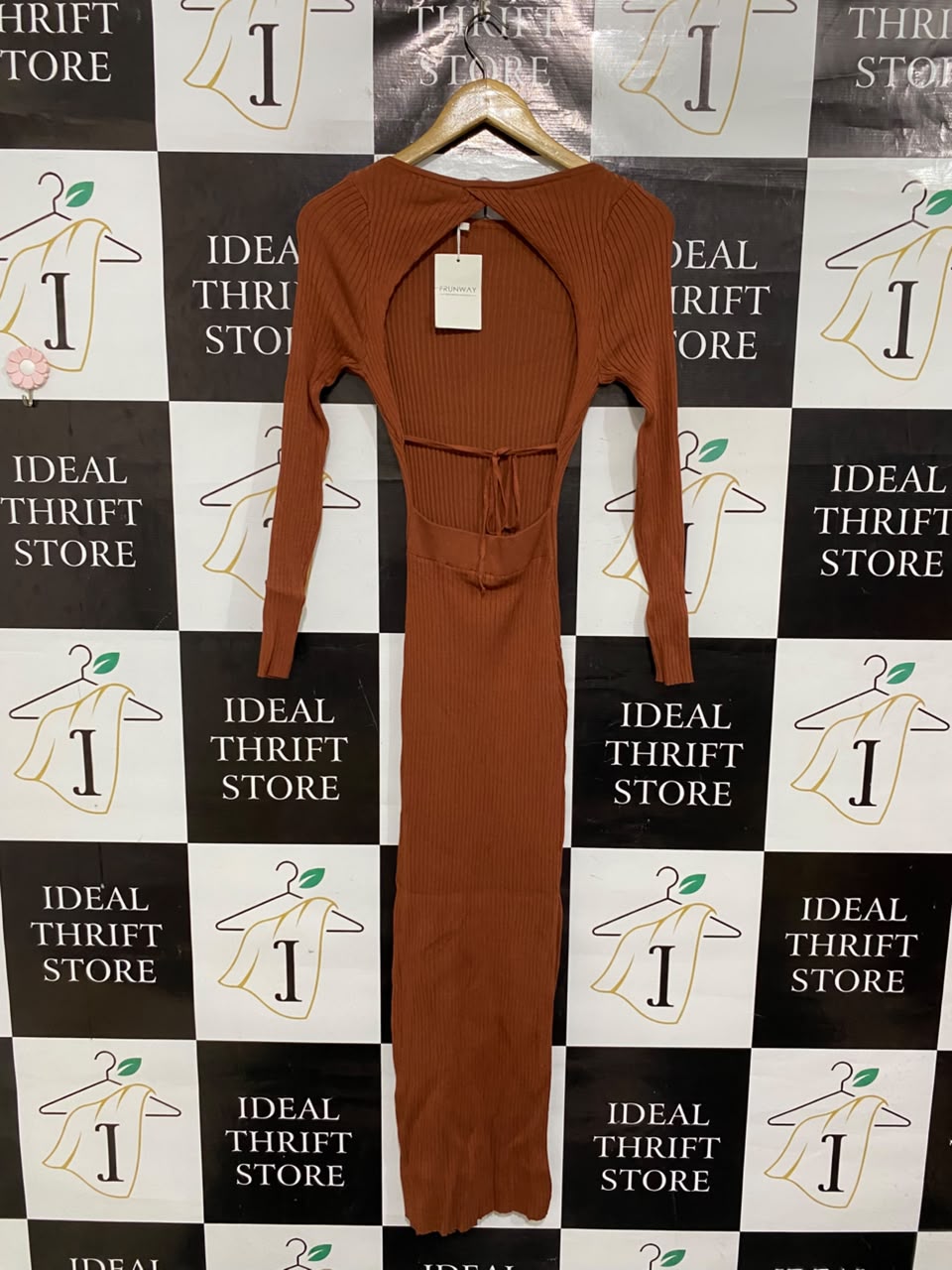 FRUNWAY  |L | BUST 12 |A71 | RUST BROWN RIBBED CREW-NECK LONG-SLEEVE MIDI DRESS