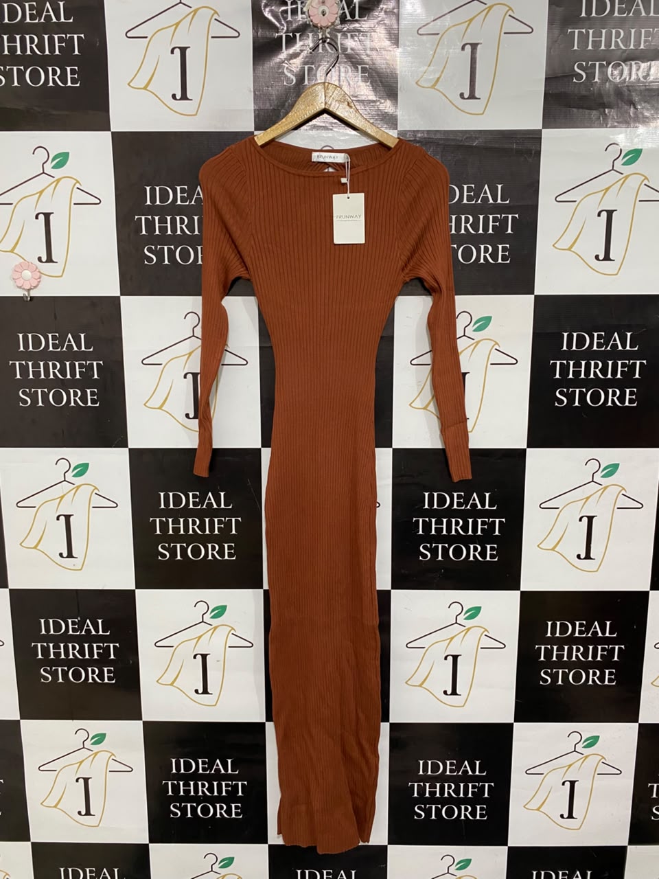 FRUNWAY  |L | BUST 12 |A71 | RUST BROWN RIBBED CREW-NECK LONG-SLEEVE MIDI DRESS