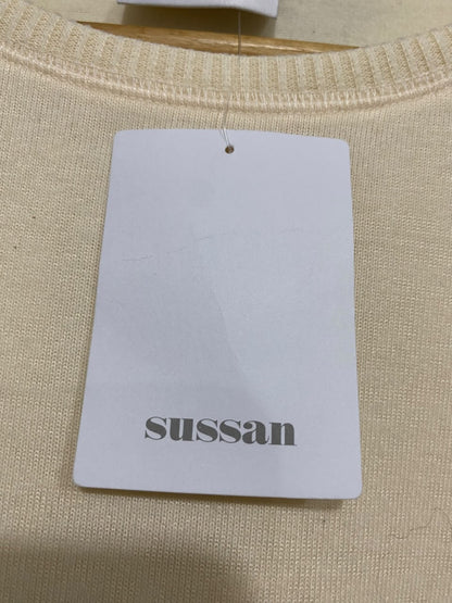 SUSSAN |M| BUST 24 | A71 |  CREAM CREW-NECK LONG-SLEEVE KNIT SWEATER