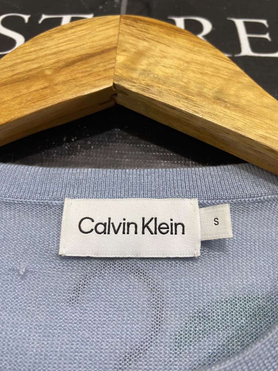 CALVIN KLEIN  |S | BUST 17 | A71 | LIGHT BLUE CREW-NECK LONG-SLEEVE KNIT SWEATER
