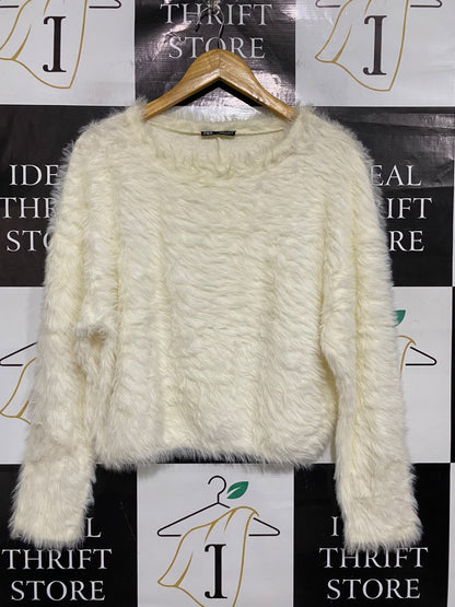 ZARA |M | BUST 22 |A72|   OFF-WHITE FUZZY KNIT LONG-SLEEVE SWEATER