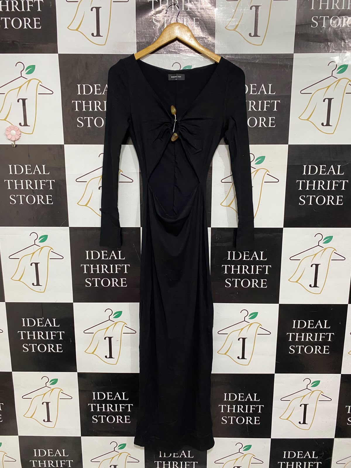 WHITE FOX |S | BUST 14 |A72|   BLACK CUT-OUT FRONT ACCENT MAXI DRESS