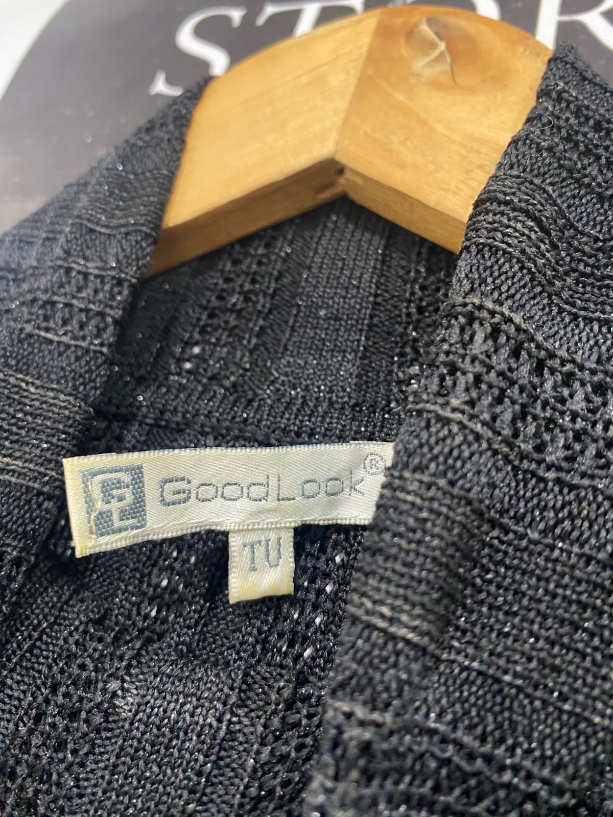 GOODLOOK |XS | BUST 12 |A72|   BLACK SHIMMER RIBBED TURTLENECK TOP