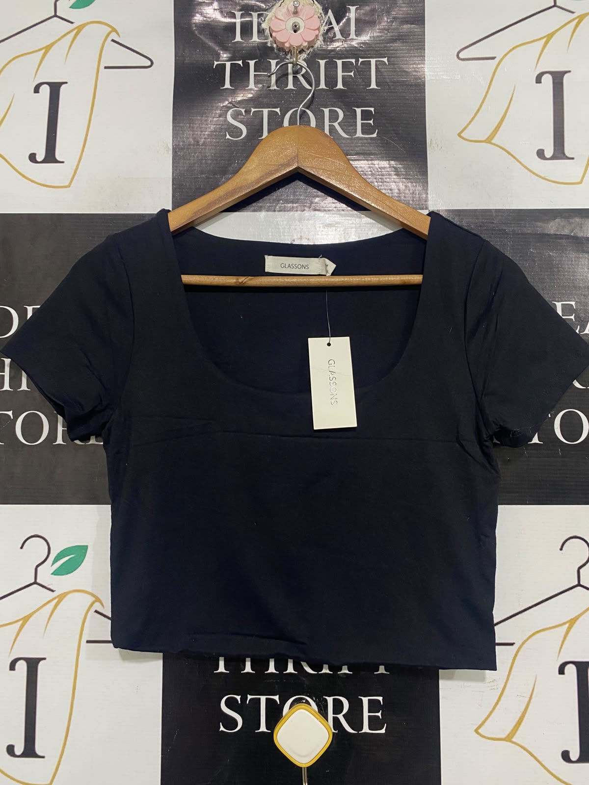 GLASSONS |M | BUST 16 | A71 |  BLACK SCOOP-NECK SHORT-SLEEVE CROP TOP