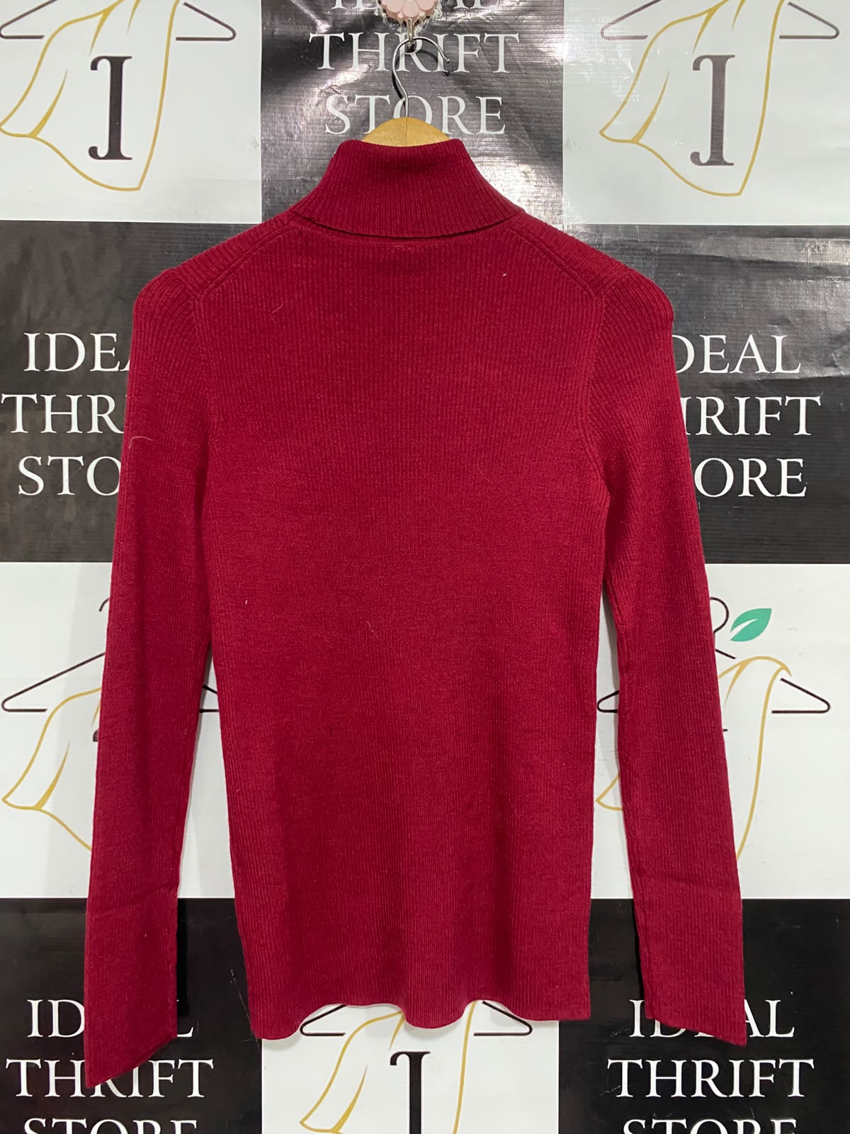 UNIQLO  |XL| BUST 15 | A71 |   BURGUNDY RED RIBBED TURTLENECK LONG-SLEEVE SWEATER