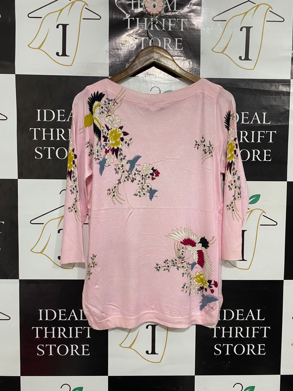 W.LANE | M| BUST 19 | A71 |  PINK FLORAL & BIRD EMBROIDERED LONG-SLEEVE KNIT TOP