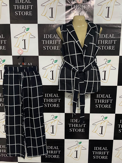 |S | A71 |  BLACK & WHITE GRID PRINT SLEEVELESS BLAZER AND TROUSER TWO-PIECE SET