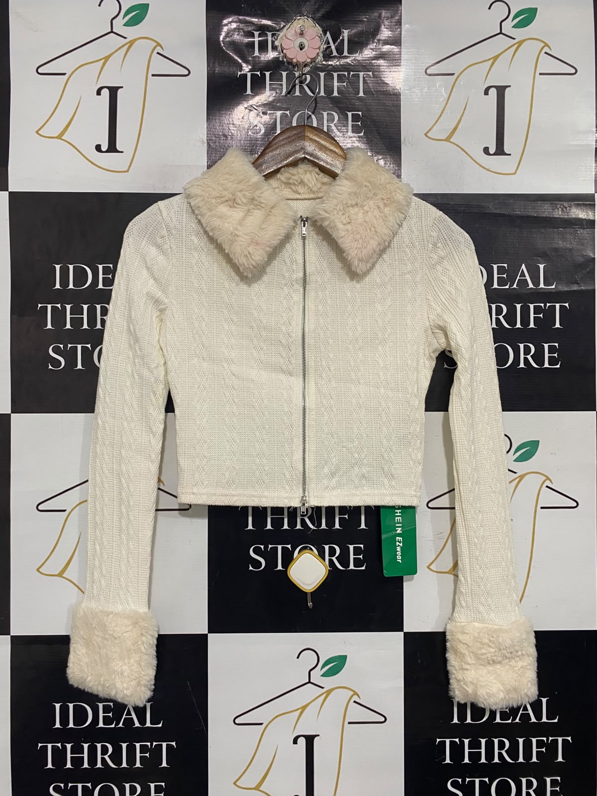SHEIN |S | BUST 14  | A71 |  WHITE FAUX FUR TRIM ZIP-UP KNIT CROP JACKET
