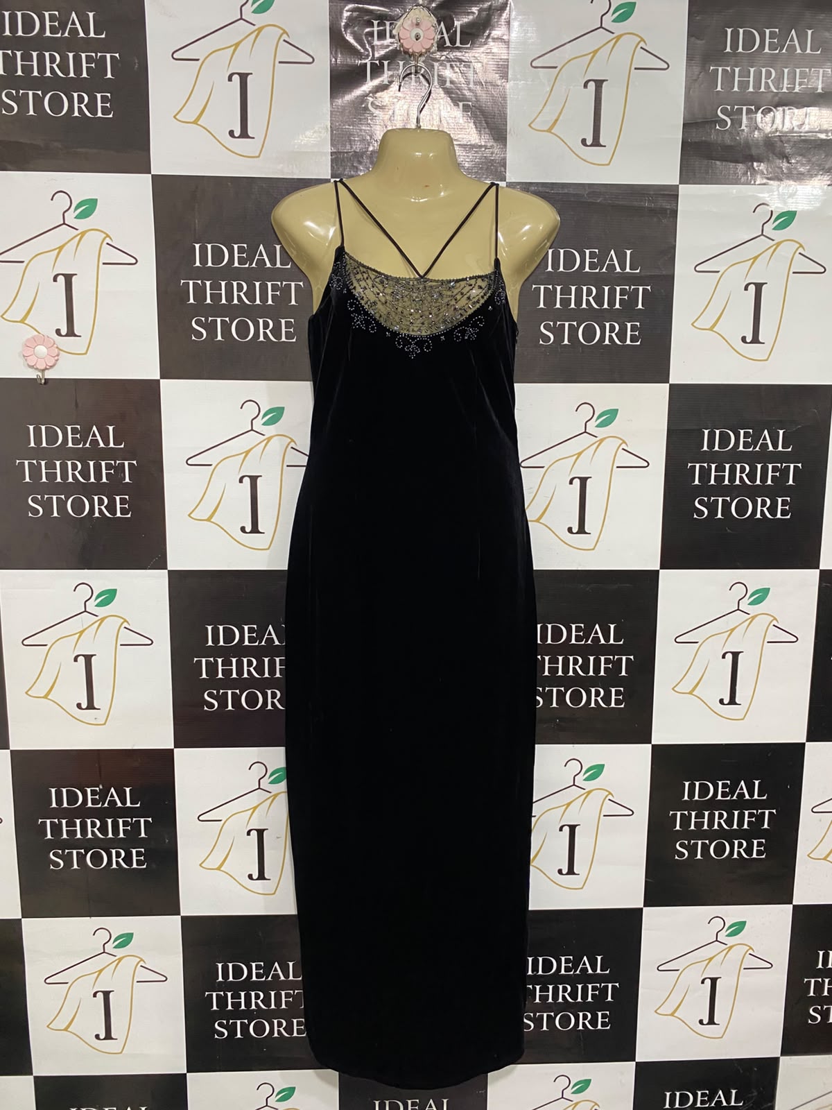 |M | BUST 16 | A73 | BLACK EMBELLISHED BEADED NECKLINE VELVET SLIP DRESS