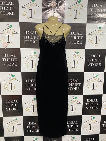|M | BUST 16 | A73 | BLACK EMBELLISHED BEADED NECKLINE VELVET SLIP DRESS