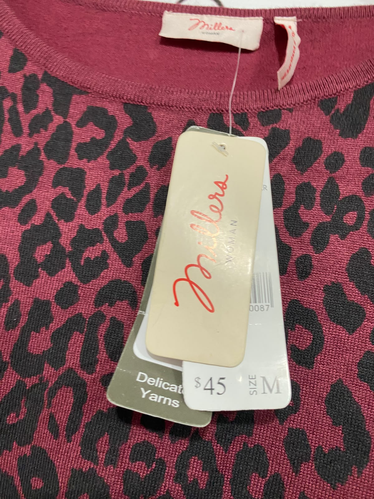 MILLERS |M | BUST 20 | A73 |  WOMAN BURGUNDY ANIMAL PRINT CREW-NECK LONG-SLEEVE TOP