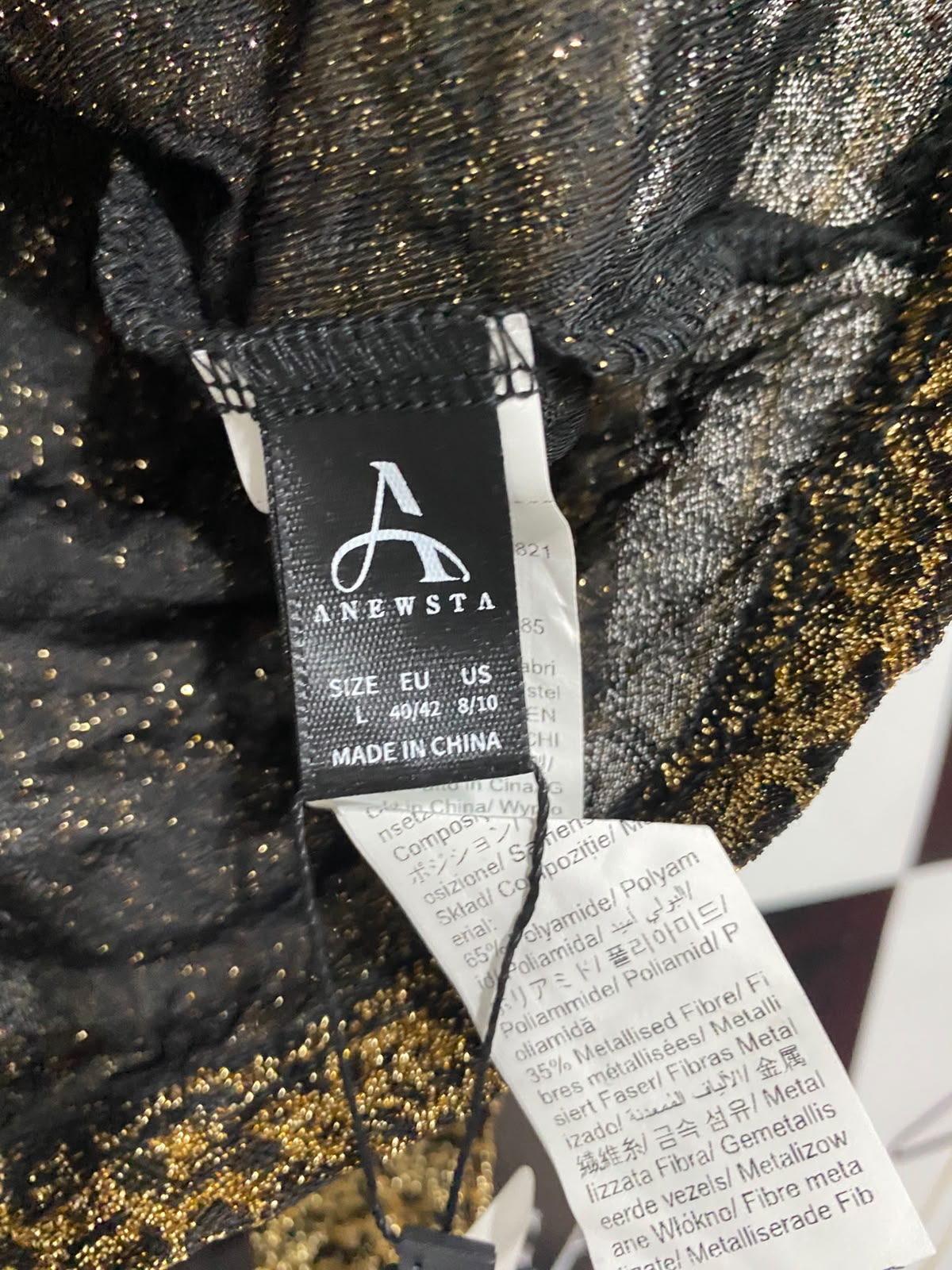 ANEWSTA |L | BUST 17 | A73 |  GOLD & BLACK ANIMAL PRINT METALLIC LONG-SLEEVE TOP