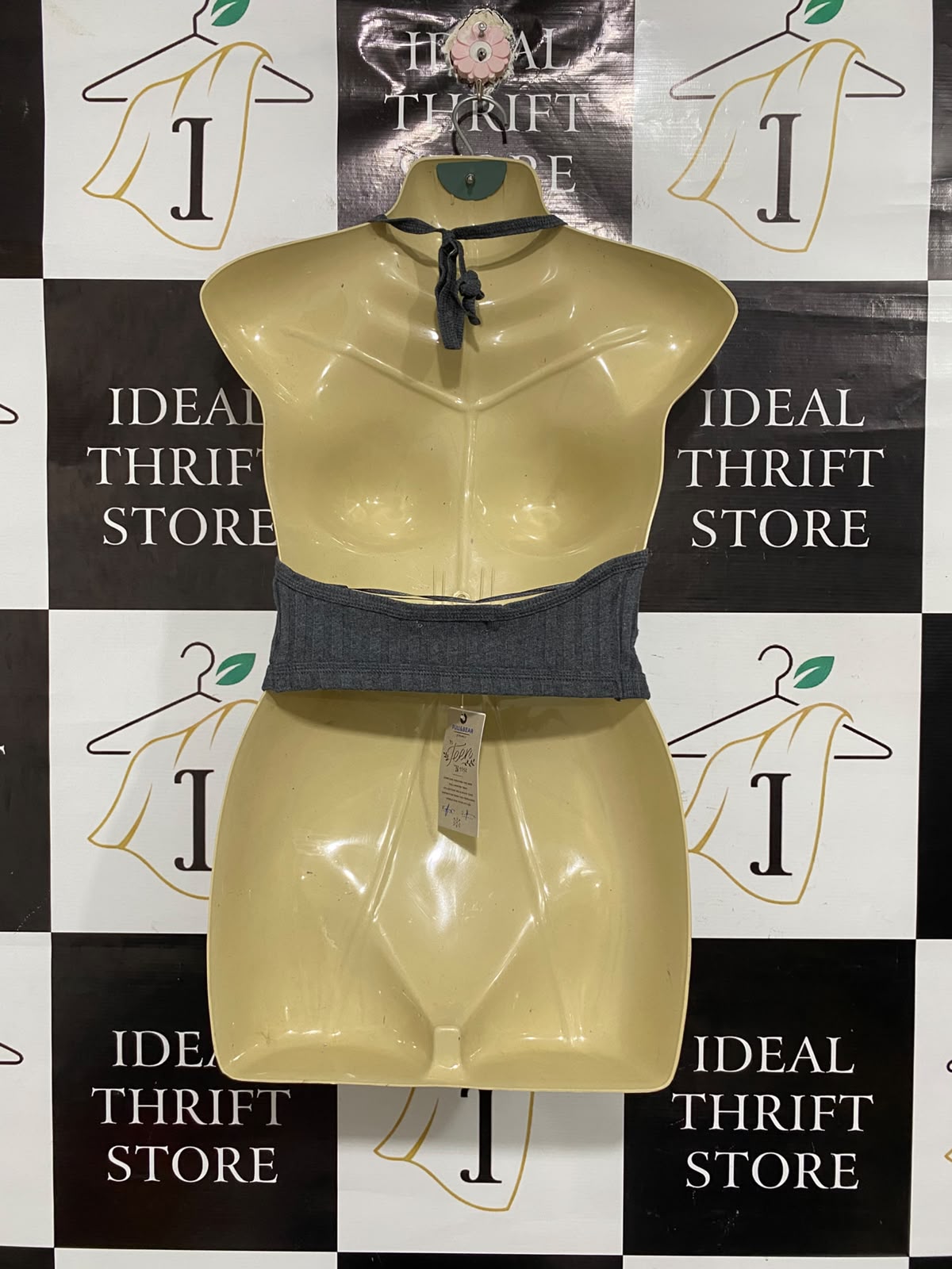 PULL&BEAR |S | BUST 15 | A72 |  GREY RIBBED HALTER CROP TOP