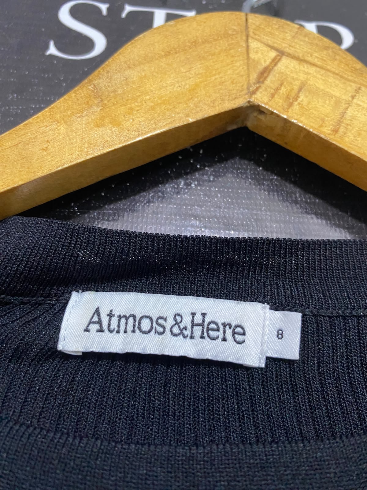 ATMOS&HERE |S | BUST 14 | A72 |  BLACK RIBBED CREW-NECK SHORT-SLEEVE KNIT TOP