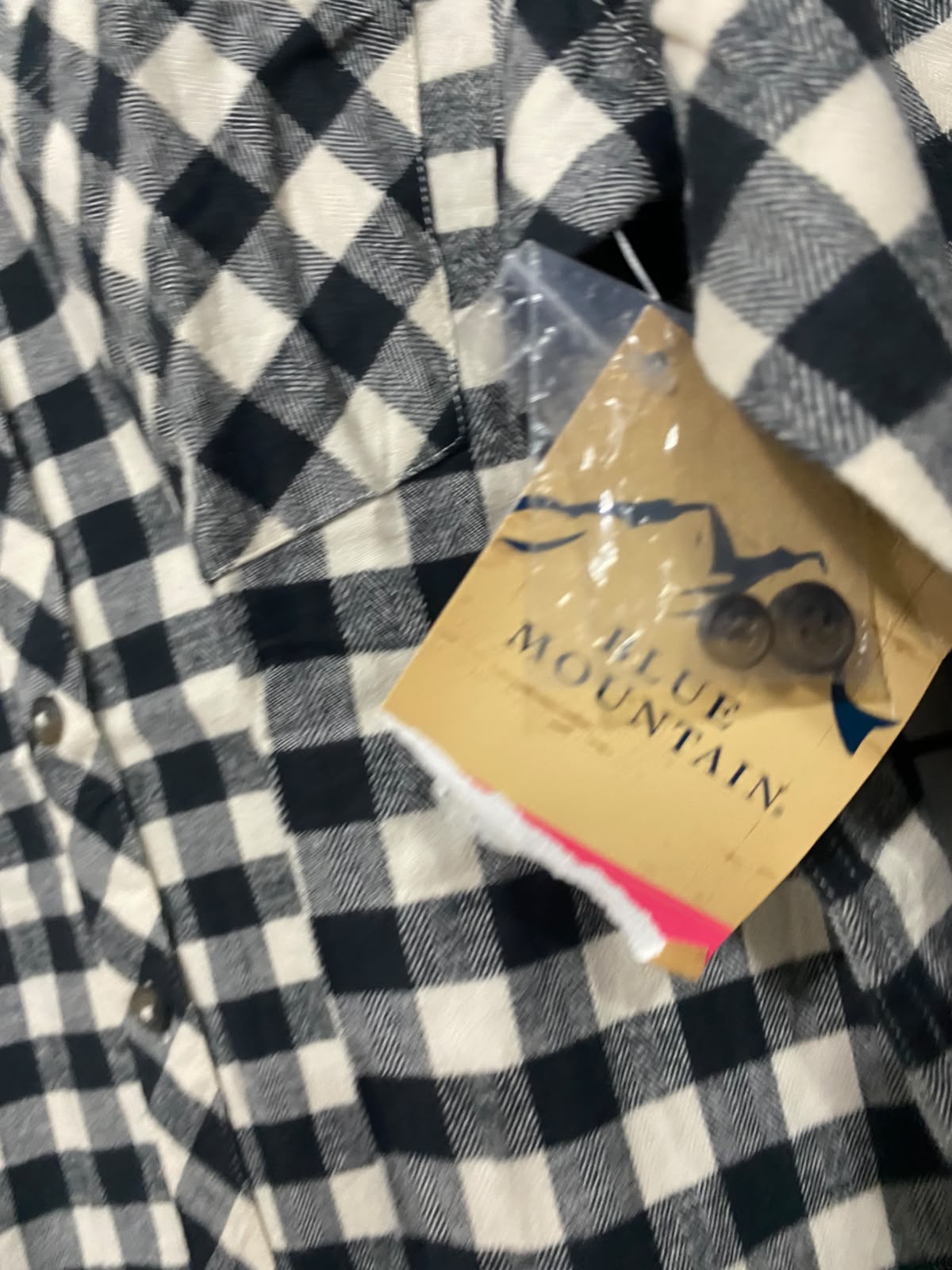 BLUE MOUNTAIN  |L | BUST 23 | A72 | BLACK & WHITE CHECKERED COTTON FLANNEL BUTTON-DOWN SHIRT