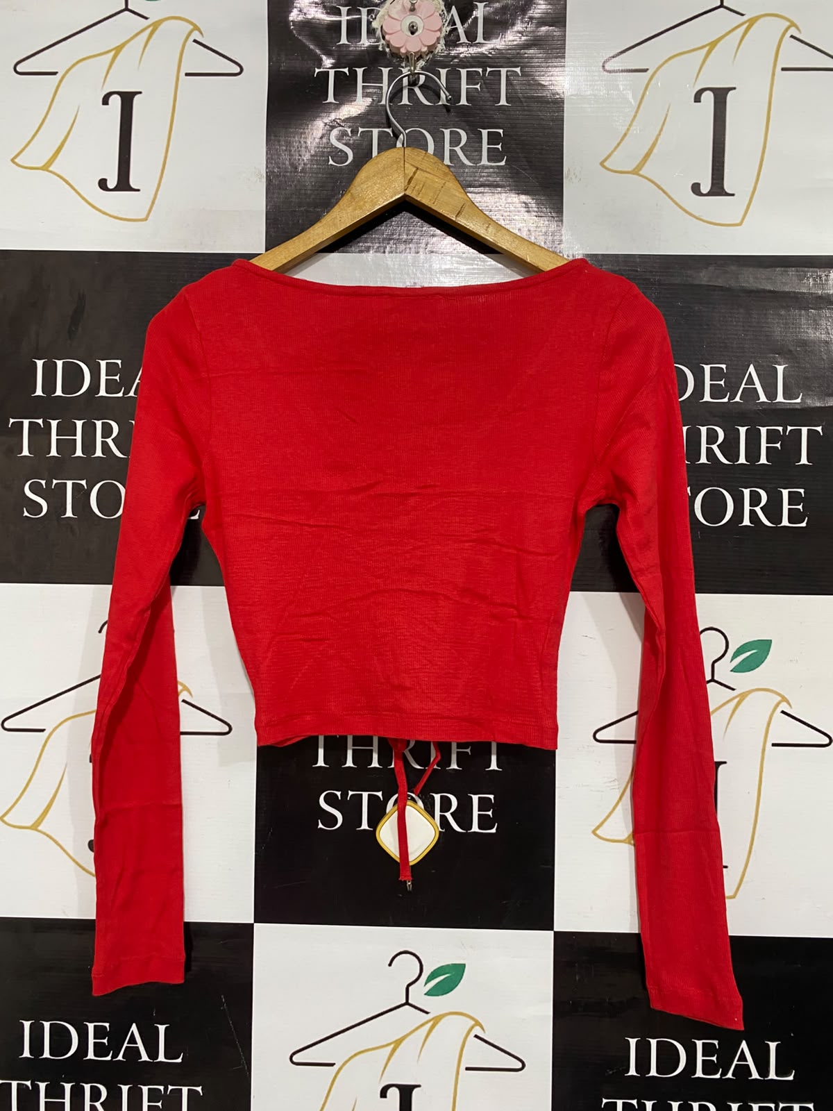 KOOKAI |S | BUST 15 | A72 |  RED RIBBED V-NECK RUCHED DRAWSTRING CROPPED KNIT TOP