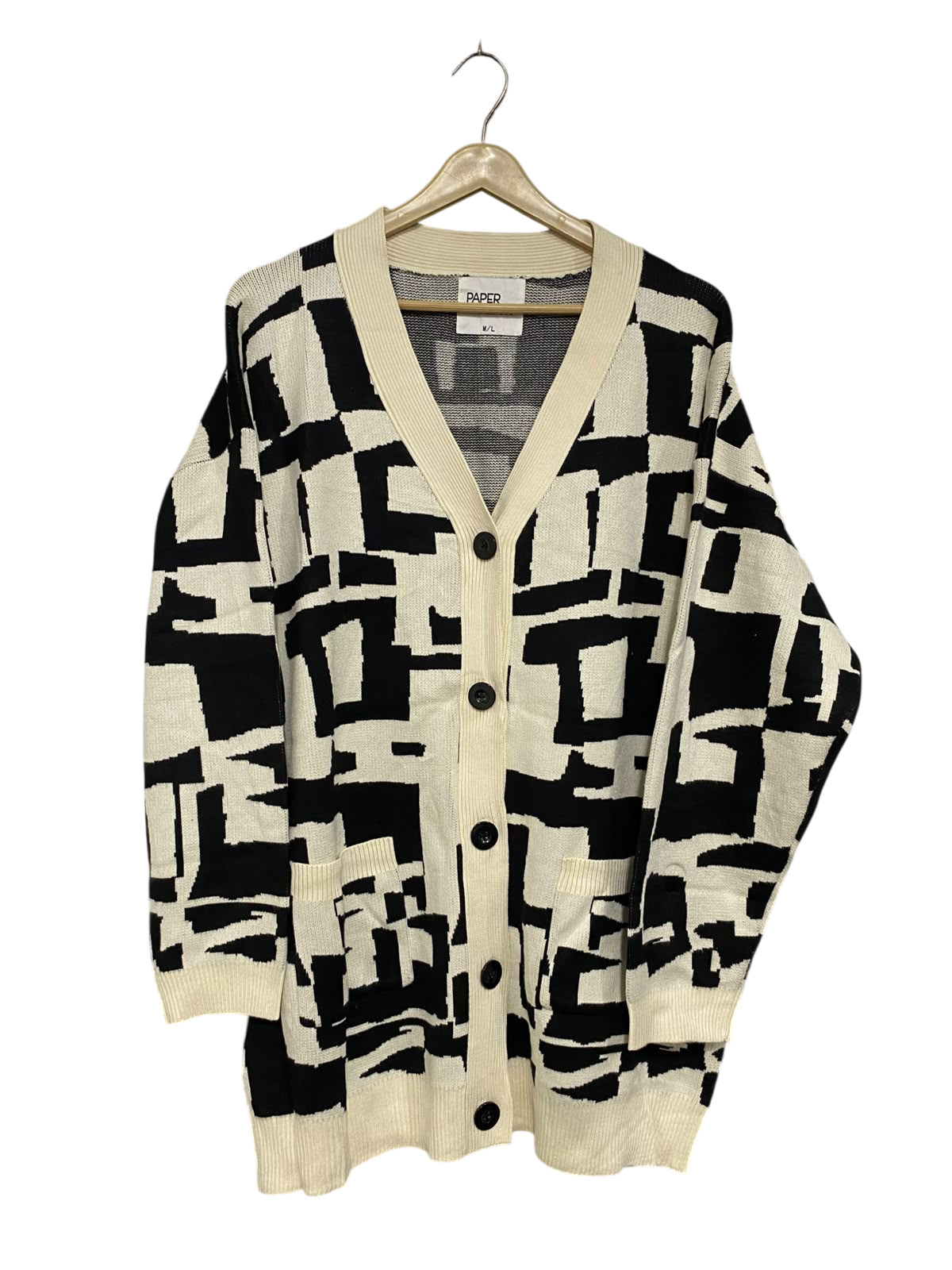 PAPER HEART |M/L | BUST 24 | A74 |  BLACK & WHITE GEOMETRIC PATTERN KNIT BUTTON-DOWN CARDIGAN