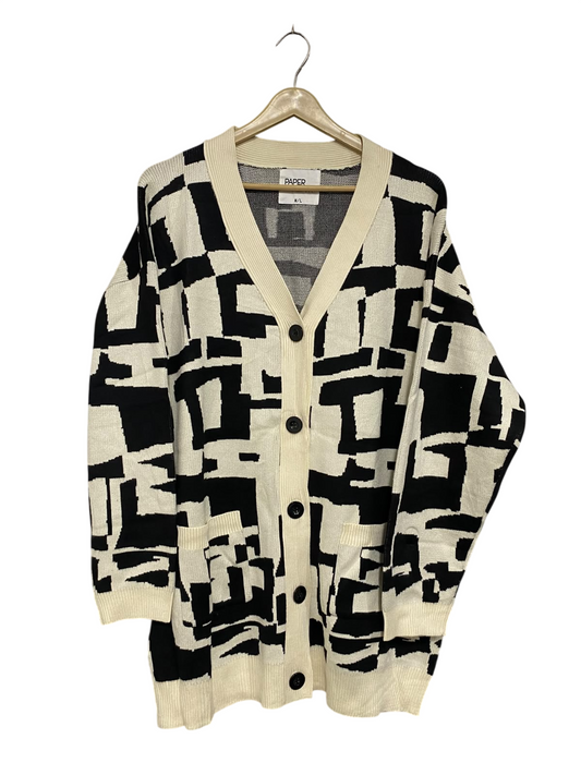 PAPER HEART |M/L | BUST 24 | A74 |  BLACK & WHITE GEOMETRIC PATTERN KNIT BUTTON-DOWN CARDIGAN