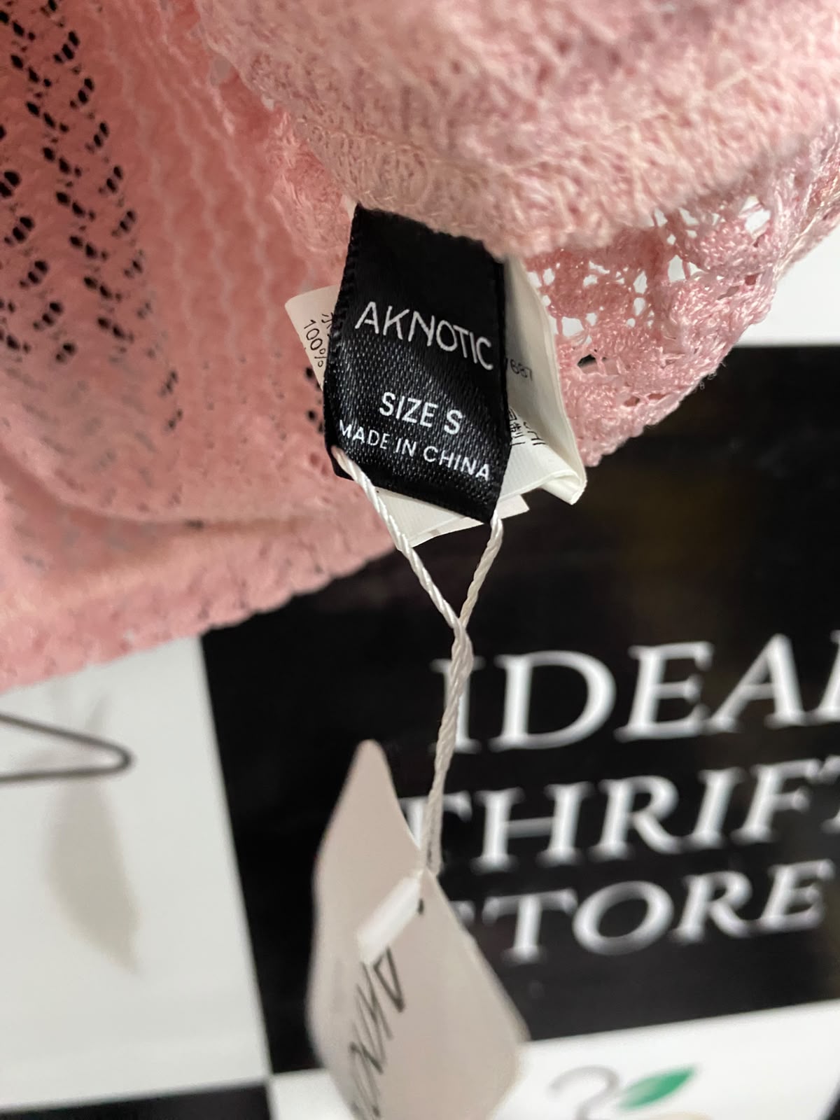 AKNOTIC |S | BUST 20 | A74 |  DUSTY PINK OPEN-KNIT CREW-NECK SHORT-SLEEVE TOP