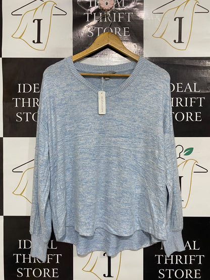 SUZANNE |M | BUST 22 | A74 |  GRAE BLUE HEATHERED V-NECK LONG-SLEEVE KNIT TOP