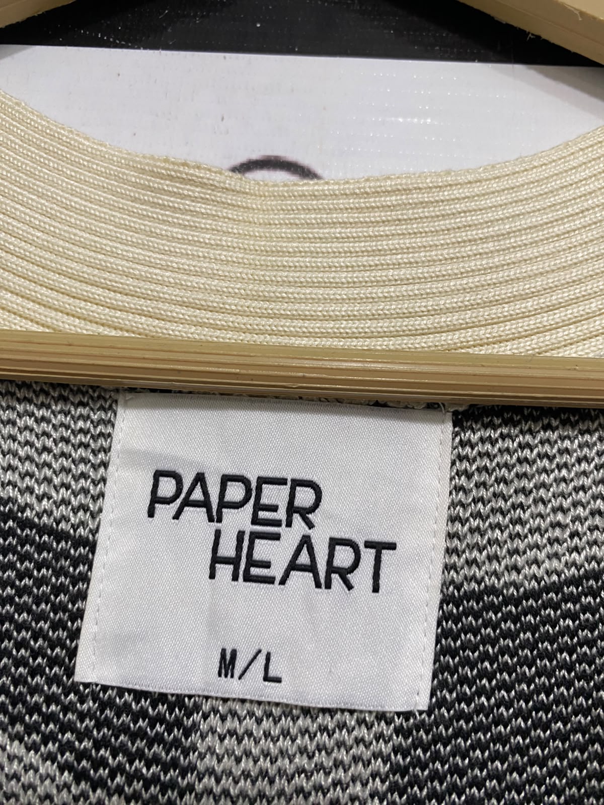 PAPER HEART |M/L | BUST 24 | A74 |  BLACK & WHITE GEOMETRIC PATTERN KNIT BUTTON-DOWN CARDIGAN