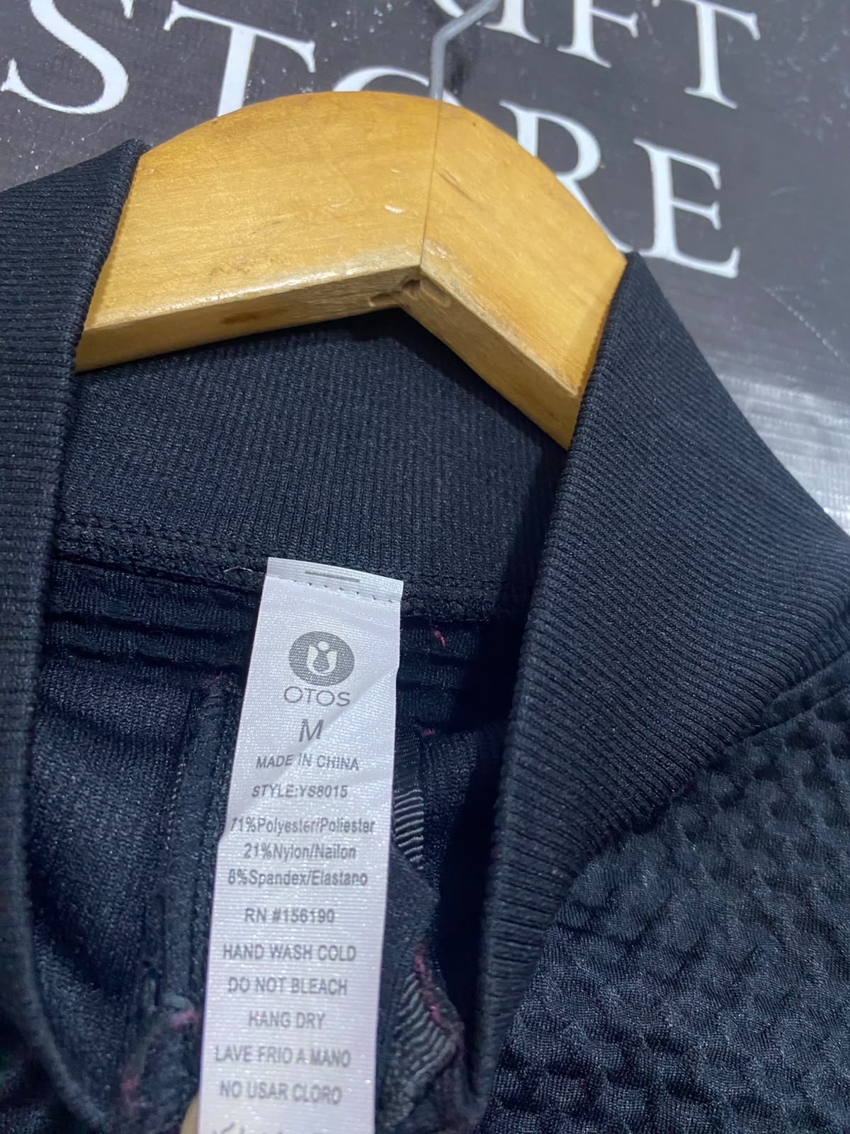 OTOS  |M | BUST 15 | A73 | BLACK SEAMLESS HIGH-NECK FULL-ZIP ATHLETIC CROP JACKET